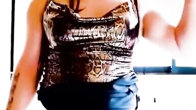 Fetish Emmanuella 1 - Teasing - Cyprus whore (H POUTANA) - 9 image