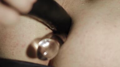 Loo trains his gaping ass with two and three toys at once - 10 image