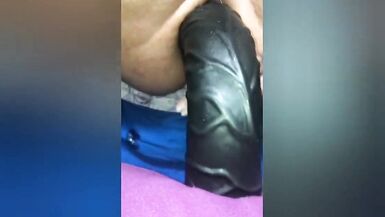 Mit Dildos anal gefickt