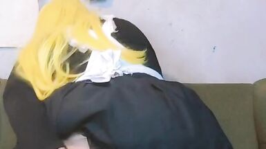 Una sirvienta muy caliente pt2