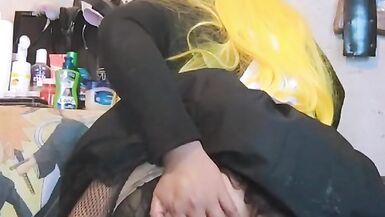 Una sirvienta muy caliente pt2