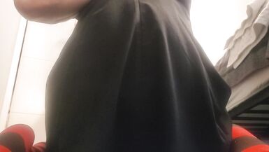 goth egg trap fucks herself, and stays so tight, then cums soft in hot video