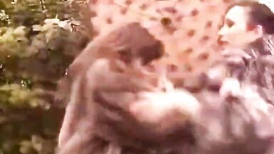 Pimp and prostitute-shemale punished prostitute - 2 image