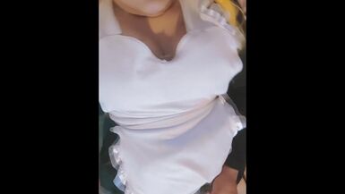 Una sirvienta muy caliente pt3 - 1 image