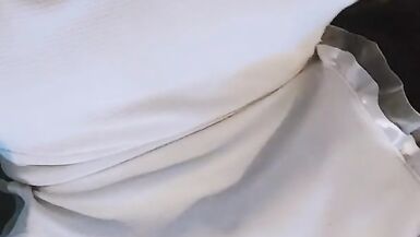 Una sirvienta muy caliente pt3