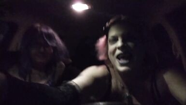 Amateur Goth Transbian PUBLIC Makeout & Head + Bonus Fuk Vid - 3 image