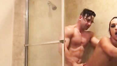 KK shower time! - 5 image