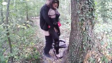 Shemale suck guy and get fingered in the wood outdoor - 12 image