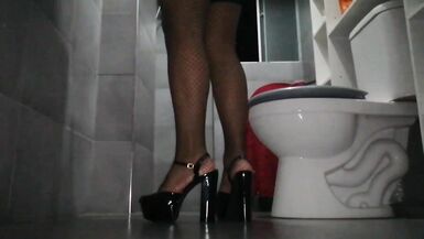Sissy crossdresser With her ass expanded from playing with her big dildo - 8 image