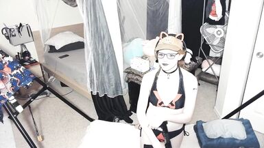 Redhead Pandora tries to be a Gun Bunny, ends up playing with a buttplug instead! - 3 image