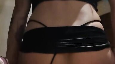 Jugando con mis dildos cuando estoy sola en casa - 3 image