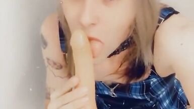 Punk Rocker Loves Cock - 3 image