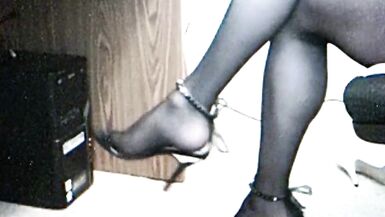 lisa older vids lady in red