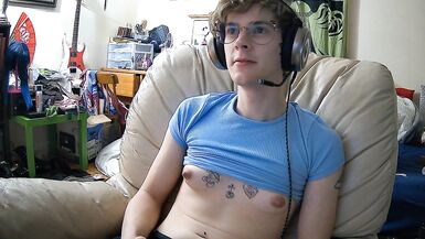 trans girl femboi plays halo with her tits out - 6 image