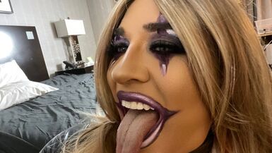 Marina Solo with Surprise - 1 image