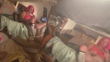 Pinky Mirror - 1 image