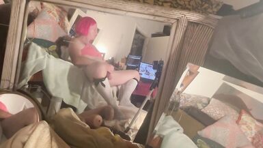 Pinky Mirror - 2 image