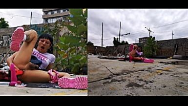 She masturbates in an abandoned place with her big dildo in her ass, has a rich anal orgasm and comes to squirt !!!