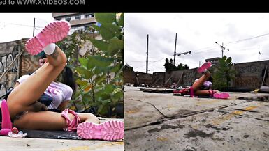 She masturbates in an abandoned place with her big dildo in her ass, has a rich anal orgasm and comes to squirt !!! - 9 image