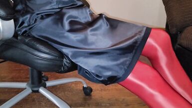 Blue lined office skirt with red shiny pantyhose - 12 image