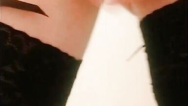 Erika Oak Rabbits to Orgasm - 10 image