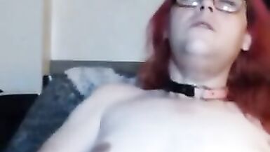 Trans girl jerks off licks fingers - 4 image