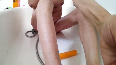 lizzy yum - smoking masturbating dilating douching - 4 image