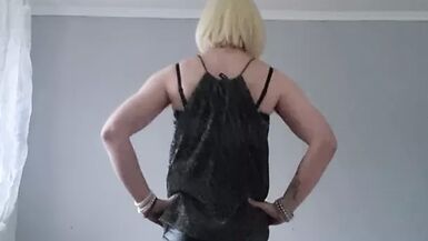 SISSYBITCH trained Walk - 1 image