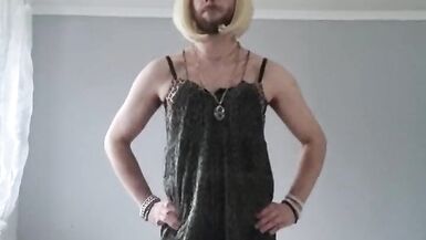 SISSYBITCH trained Walk