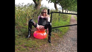 UK Tranny Gina Trent Slideshow #2 - 1 image