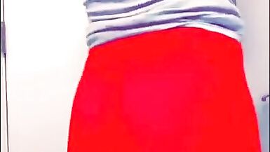 Sissy Jasymin Phoenix displays her ass to worship cock - 3 image