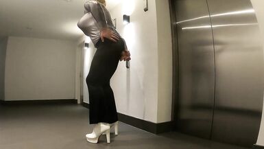Muscle Glamazon Crazy Public Elevator Sissygasm - 3 image