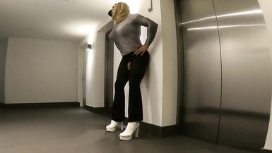 Muscle Glamazon Crazy Public Elevator Sissygasm - 9 image