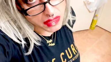 Smoking Fetish Goddess Marilyn Tease - 1 image