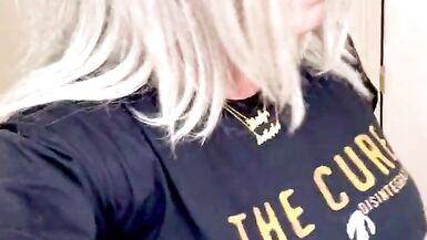 Smoking Fetish Goddess Marilyn Tease - 8 image