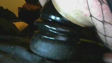 big buttplug play - 1 image