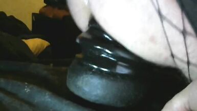 big buttplug play - 4 image