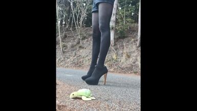 Cuash fetish to trample a stuffed animal in outdoor heel transvestite - 1 image