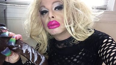 bbc bimbo sloppy deepthroat training - 1 image