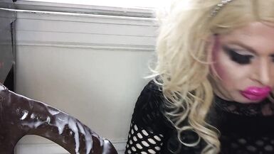 bbc bimbo sloppy deepthroat training - 4 image