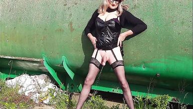 UK Tranny Gina Trent Slideshow #3 - 10 image