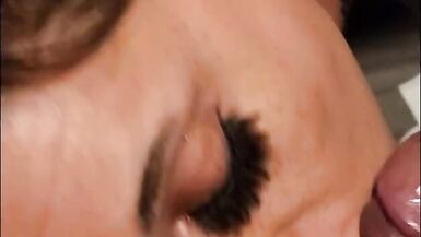 Trans girlfriend blows daddy in her lingerie - 4 image