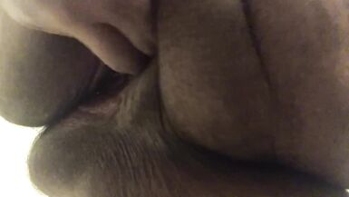 FTM bear chub stretching my wet hole - 2 image