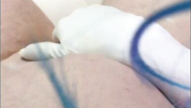 Trans unicorn cosplayer rubs her girlcock - 10 image