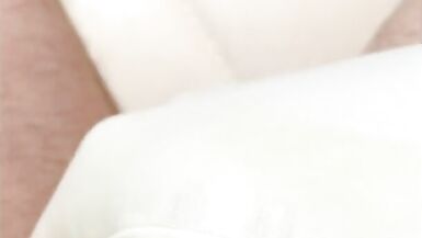 Trans unicorn cosplayer rubs her girlcock - 8 image