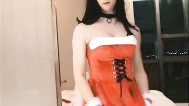 Happy belated ladyboy xmss wank and cumshot - 2 image