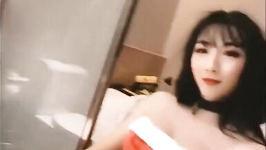 Happy belated ladyboy xmss wank and cumshot