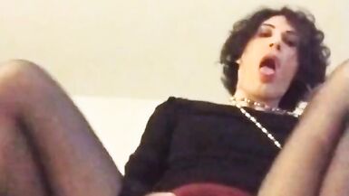 Beautiful italian crossdresser play with big dildo - 12 image