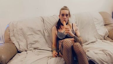 Sexy Rock Girl in Rave Outfit Sucks - 1 image