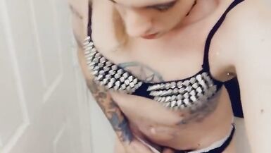 Tranny Goddess Loves To Stroke Herself - 7 image